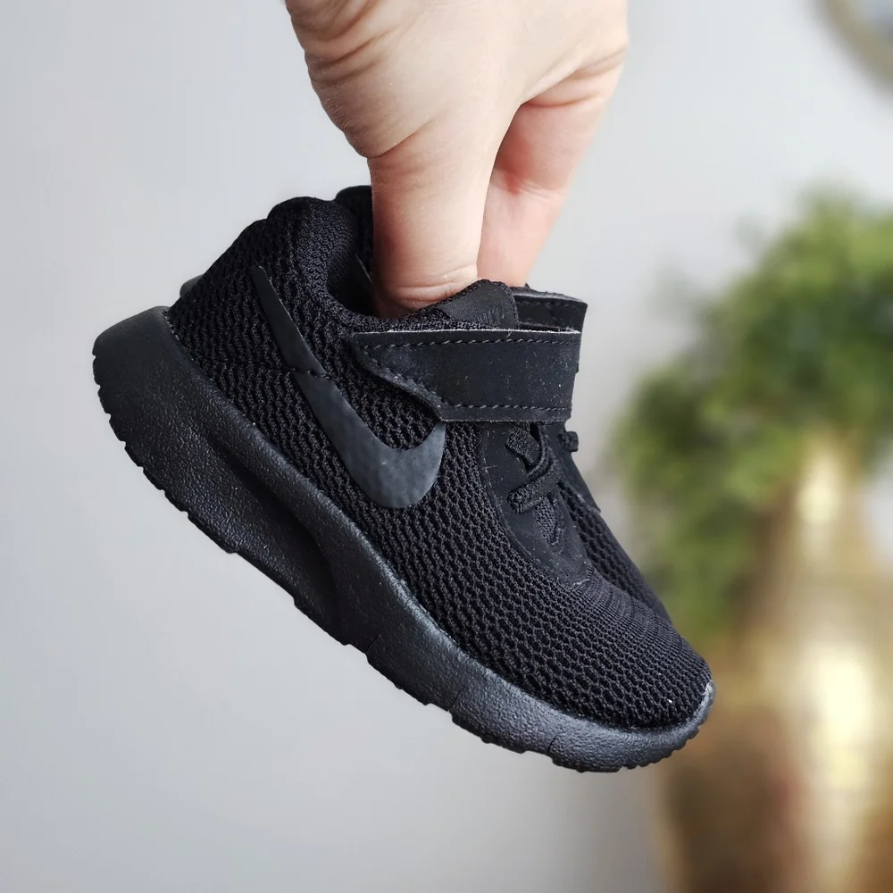 Nike Tanjun TDV Baby Toddler Sneakers – Black | Size 4C | Hook & Loop - Picture 1 of 11